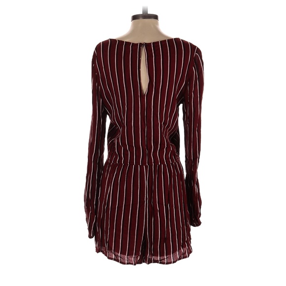 Hollister Maroon Striped Romper Size Medium - Picture 2 of 4